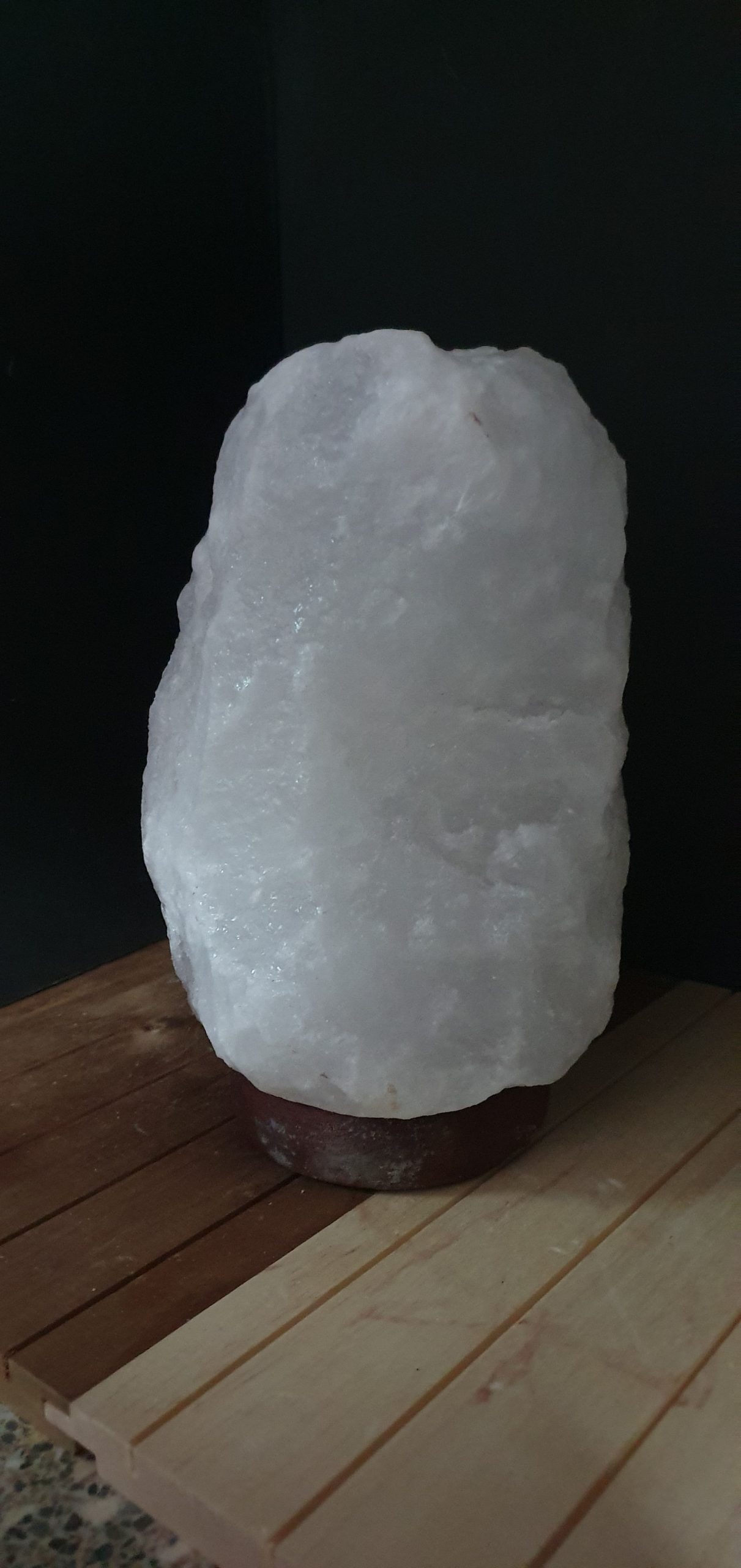 atomair Naar behoren Afleiding White Himalaya zoutlamp (1 - 2 kg) - Annabell Wholesale